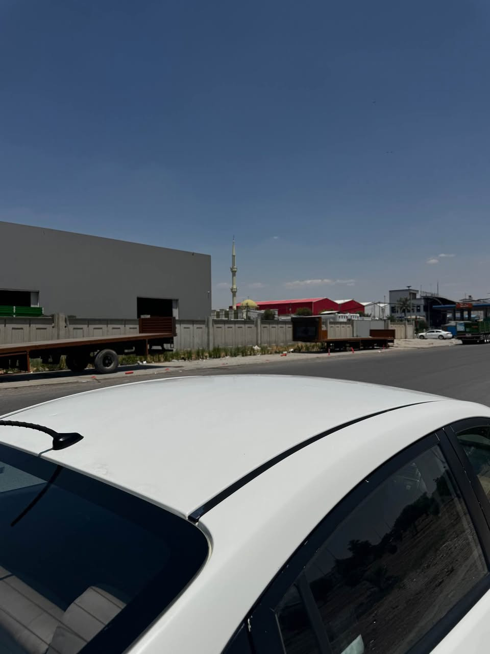 کیا ریو مۆدێل ٢٠١٣
البیع و مراوس فطت نیسان سنی
سیارة ٤ طتع مصبغ بيدون دواخل بدون سانسي
ماشي ١٨٨ الف كيلومتر 
عینوان اربیل
كيا ريو مۆدێل ٢٠١٣
سیارەکە بۆ فرۆشتن و گۆرینەوە بە نیسان سەنی
٤پارچەی سبوغە سێ پارچەی پێشی لەگەر قەپاغ سوندوق شانسی و ناودەرکو و سەقفی بەشەرت 
١٨٨هەزار کیلۆمەتر رۆیشتیە 
رسمی فەعسەکەشم دانایە 
*********** أربيل, العراق
