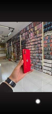 آيفون ١١ • ١٢٨ • بطاريه ٧٦