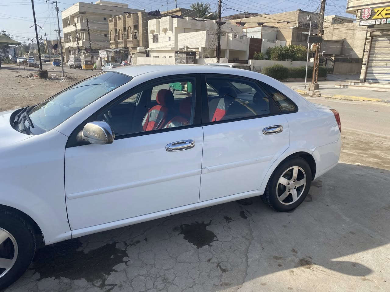 اوبترا موديل 2014
سياره جاهزه وخير من الله 

كير محرك تبريد خير من الله 

ماشيه 145 

سياره بسمي تحويل ثاني يوم 
 
مكان سياره بغداد حي الجهاد 

للاستفسار *********** 

السعر 88 وبيها شي بسيط
