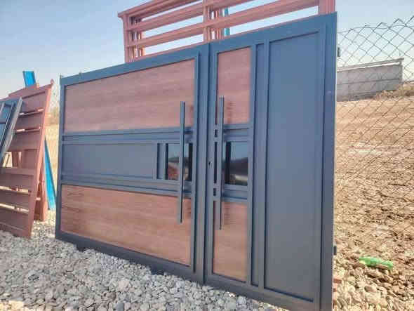 حدادة عامة 
نقوم بجميع أعمال الحدادة:
✅ أبواب – شبابيك
✅ سقايف – كرفانات
✅ جملونات – محجرات
✅ سندويج بنل وجميع الأعمال الأخرى

📍 العنوان ديالى_بعقوبه 
📩 للاستفسار راسلوني ع الخاص اوتصال على الرقم
(***********)
