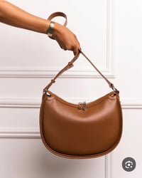 شنطة ماركة • توصيل