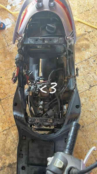 السلام عليكم دراجه بريز للبيع مكفوله الدراجه نضيفه وكلشي شغال بيها من كهربائيات وشاير ومن كل النواحي مكفوله الدراجه شلعه ومعدل  ول دراجه مابيها نقص برغي تجي وتشوف بعينك ومتواجد خاص او واتساب***********
