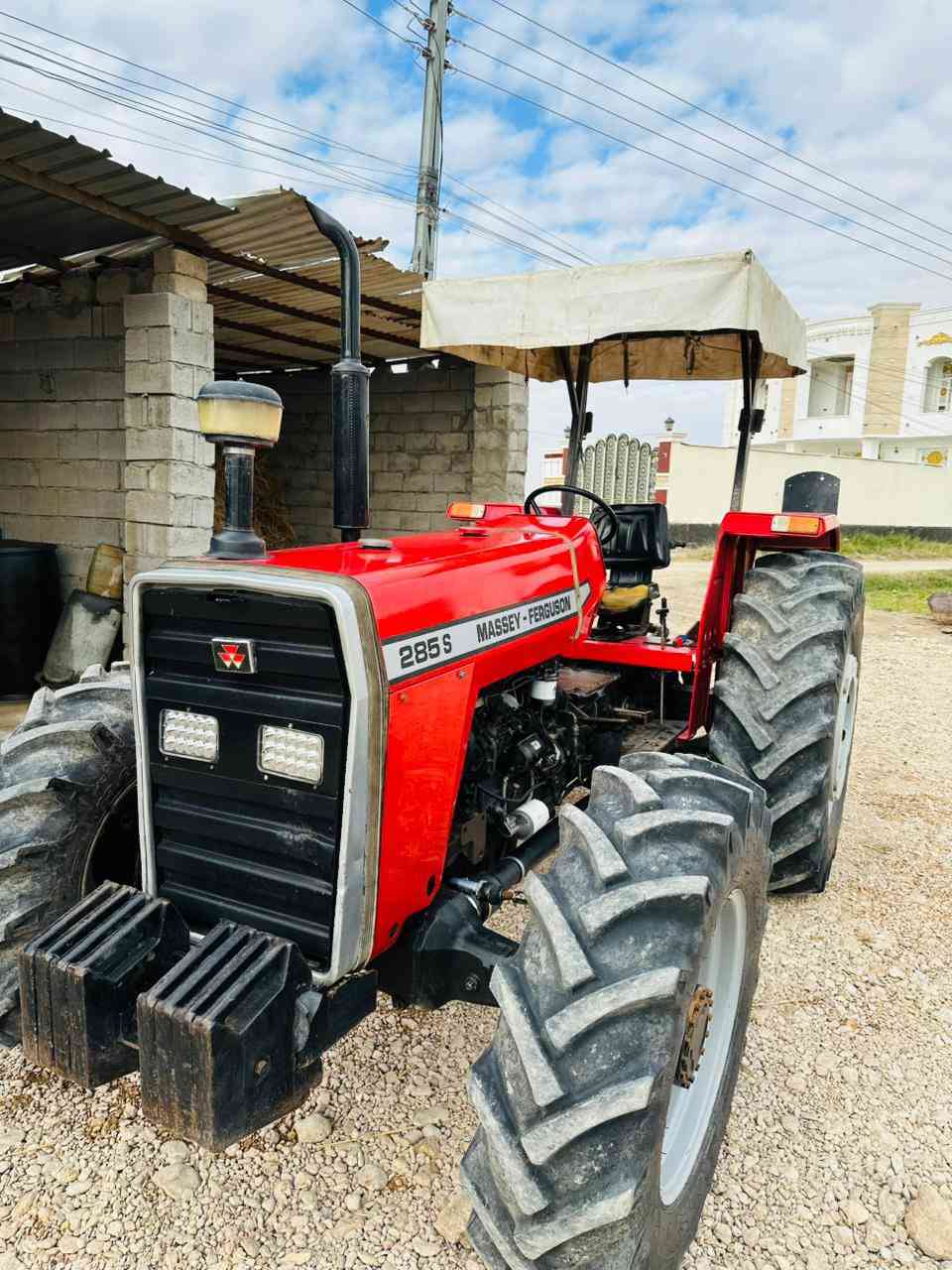 تنكتر تركي ٢٠٠١ رقم نينوى، محوره دبل
مكفوله من كلشي جاهزه كير محرك أكسن صدر كهربائيات كامله، مابيها اي نقص مكينه نضيفه ونشطه حيل، مكان الانبار 

سعره ١٩ مليون قفل

رجاءً المو شراي لا يتصل 

واتساب بي ***********
