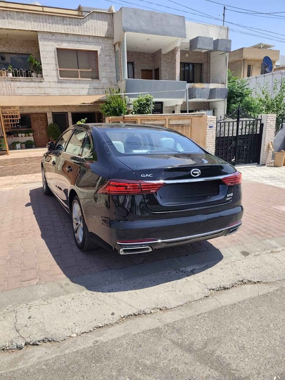 جي اي سي جي اي 8 
موديل 2024 
لون داخل ابيض
فول مواصفات 
سلايد 
بصمة شغال حساس كامرة كشن جلد كشن خزن شاشة كاميرا فول الفول 
رقم اربيل 
ماشية 28 الف 
بالضمان بعدها 
جملوغ خلفي واحد صبغ مع دعامية خلفية بدون دواخل 
محرك الفين توربو كير 8 سرعات 
كير ومحرك وتبريد ياباني 
مكانه كركوك 
للاستفسار *********** كركوك, العراق
