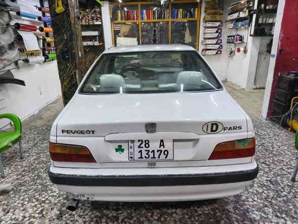 السلام عليكم بيجو بارص موديل 2012 للبيع 
كير ومحرك خير من الله رقم دولي جديد صاحبه بنجف يريد تحويل 
ضربه جاملغ  موصل لغد سليم وبنيد طاير  سياره يرادله صدر خلفي فقط وتبريد ماكو سعر 45 وبيه مجال للطيبن مكاني بغداد رقم هاتف ***********
