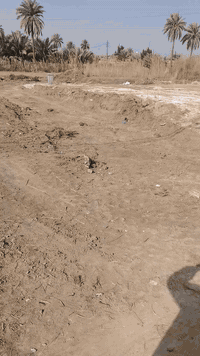 قطعه للبيع مساحه ١٠٠متر اطوريج الرشيده سعره ٩مليون مكانه جيده شارعه ٨متر سهم ٢٥تواصل ***********
