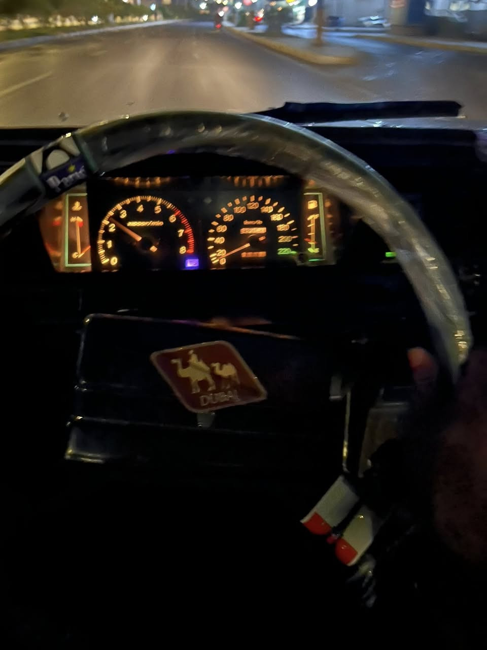 سلام عليكم سوبر للبيعً مديل 85رقم بغداد مكينه بلادي كير عادي حداديه جديده تخم تايرت جديد كرباءيات كله شغاله عوزه تبريدً بس مكان ناصريه مركزً ر***********السعر 47وبيه مجال حك جيه
