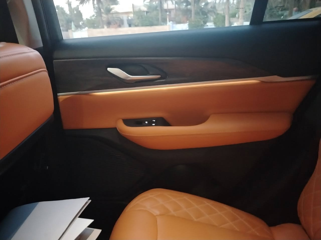 جيب ٢٣ تو ويل  رقم بغداد باسمي ماشيه ٥٤ الف ميل داخل جملي حادث باب السائق فقط بدل بقطعه اصليه ايرباك برده فقط السعر ٣ دفاتر وتلفون ***********
