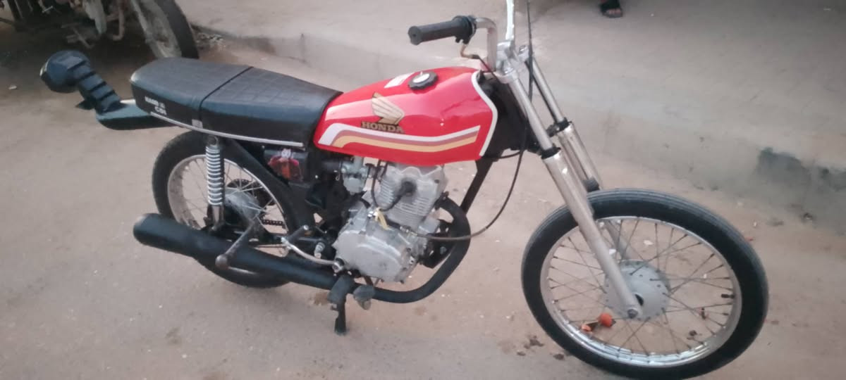 السلام عليكم شباب دراجه للبيع بدون السعر 500


**إذا كنت صاحب هذا الإعلان وتريد حذفه لأي سبب، رجاءا أرسل رسالة إلى الدعم الفني**