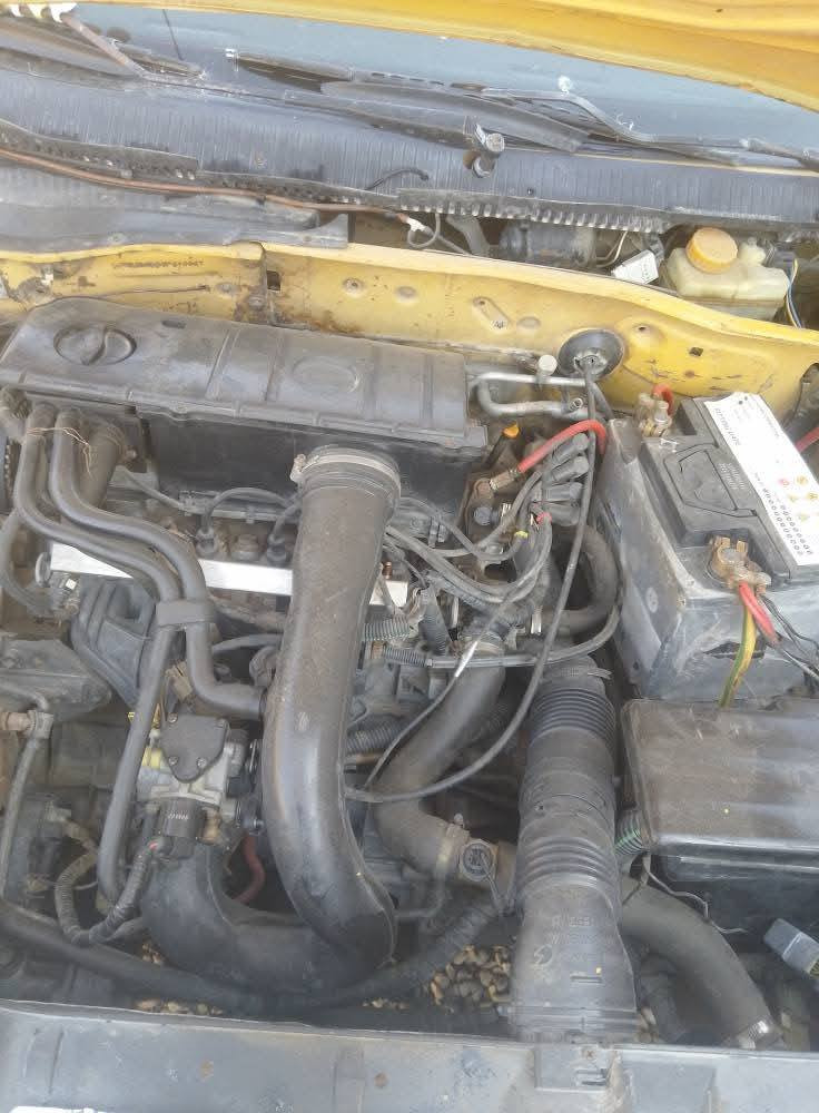 السلام عليكم 
سمند مديل 2010 رقم بغداد مكفولة تدفئة وتبريد شغال حدادية 
كهربائيات كلها شغاله 
تخم تاير باتري جديد ريمونت بصمه محور  جاملغ مبدل امامي جهة العبري 
دواخل نظيفة 100٪100 
دخلة هزة صار شهرين 
التحويل مباشر 
السعر 30 وبيها مجال 
العنوان ميسان علي الغربي 
الموبايل فقط اتصال مو واتساب 
***********
