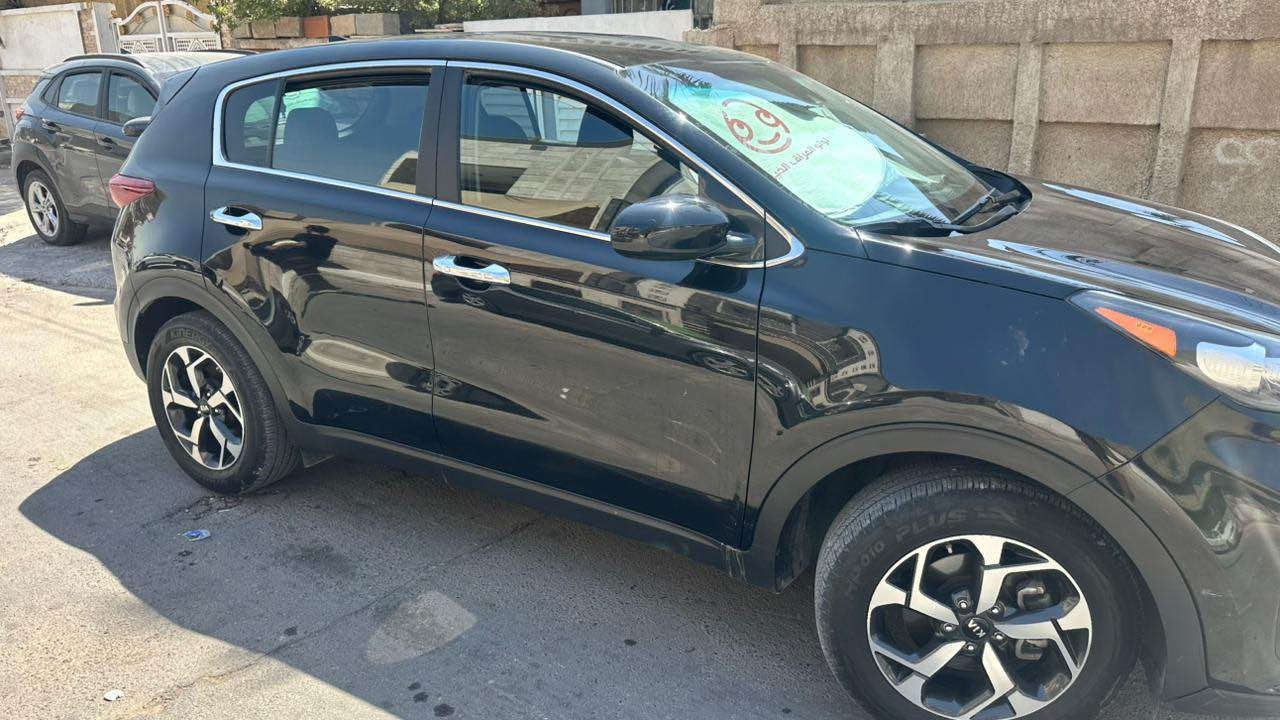 كيا سيورتج موديل 2022بدون صبغ ولابارد كير محرك مكفولات رقم اربيل تحويل ثاني يوم بجم كبس حادثه باب الخلفي وشوية من الامامي ع وضعه ممصلحلة  ماشية 55كيلو مكاني بغداد السعر 168بيه مجال *********** بغداد, العراق
