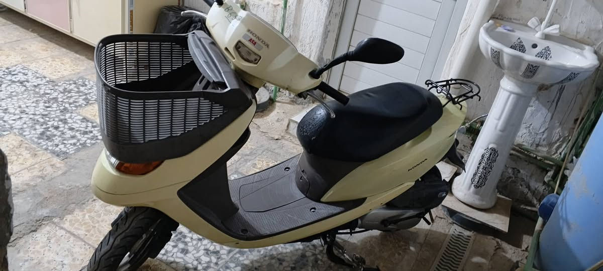 السلام عليكم دراجة هوندا ام السلة حاوية
نظيفة جدا جاهزة مابيها اي نقص.السعر 675 الف


**إذا كنت صاحب هذا الإعلان وتريد حذفه لأي سبب، رجاءا أرسل رسالة إلى الدعم الفني**