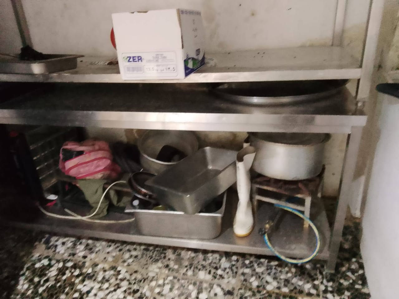 ميوزة سل اسيل تركي نضيفات العدد 2 قياس الطول مترين والعرض 90 سانتيم مكان بغداد السعر ثنينهن 500 وبيهن مجال بسيط الاستفسار ***********
