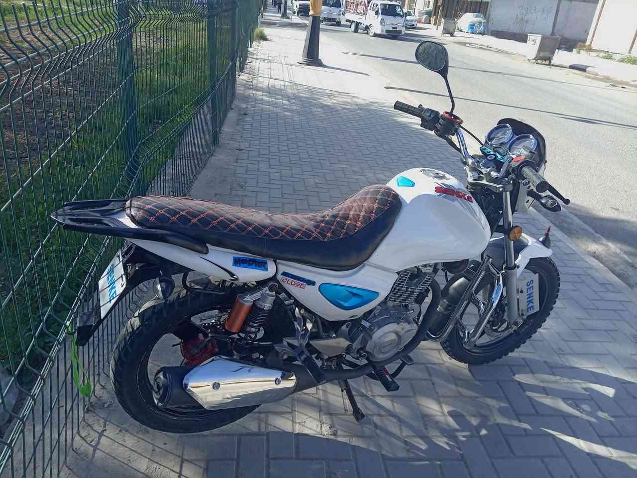 السلام عليكم
سنكي للبيغ 2015 مال جنايه
كله شقال كهربائيات كامله
دبلات امامي وخلفي جديده
كشر اصلي جديد بل جيس
سلف و باتري جديد
ضفيره جديده شديتله
عداد شقال كامل اصلي
لايت وبك لايت جديد
محرك لاتبخير ولا تنقيص ناعم ونشاط فول
بي بس التايرات نص عمر الباقي شقال
مكاني ناحيه الاسحاقي للاستفسار *********** خاص مفتوح
