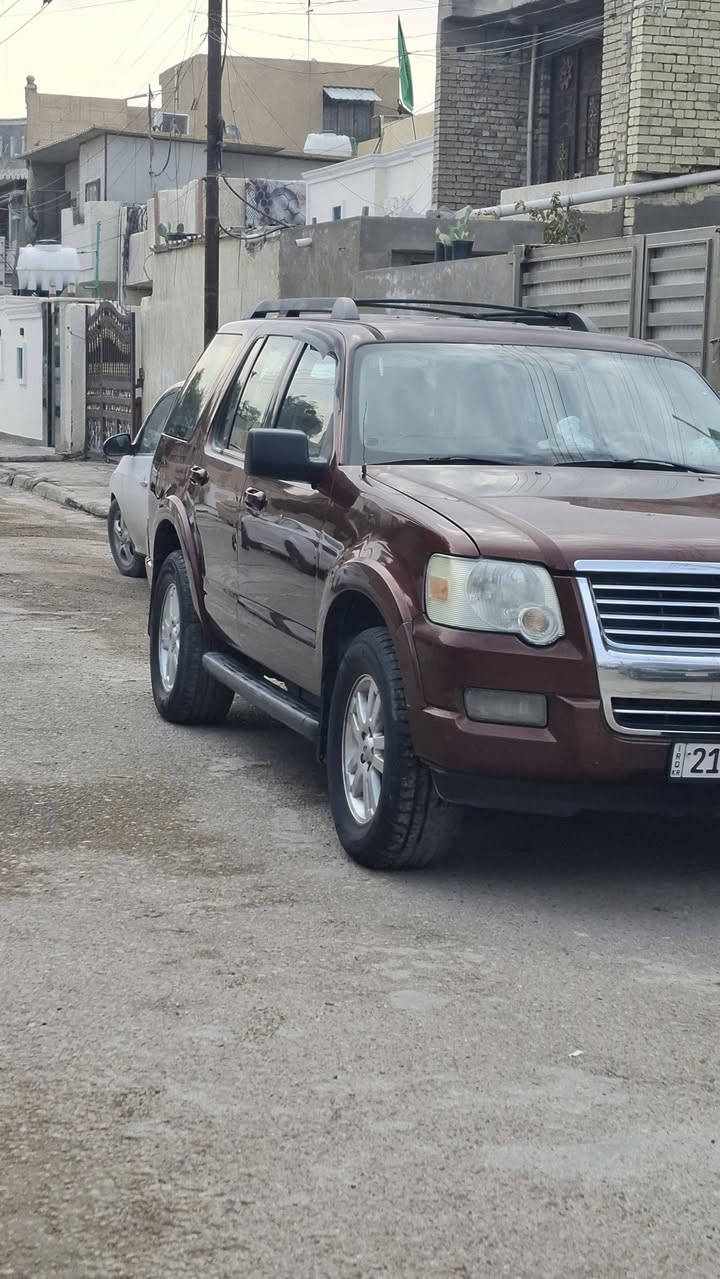 السلام عليكم
فورد اكسبلور موديل 2010 خليجي شركة نيفا السيارة نظيفة جدا المكينة و الكير و الصدر بحالة جيدة السعر 125 ورقة للاستفسار الاتصال ***********
