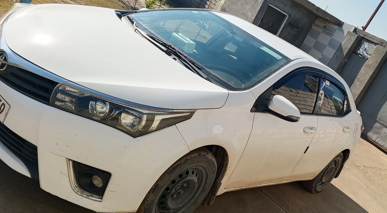 سلام عليكم كورلا 2015 خليجي ماشيةمية مكفولة من الصبغ كيرمحرك تبريد رقم بغداد انكليزي السعر 160 واحنه بخدمة الطيبين مكان السيارة بغداد رقم الهاتف ***********
