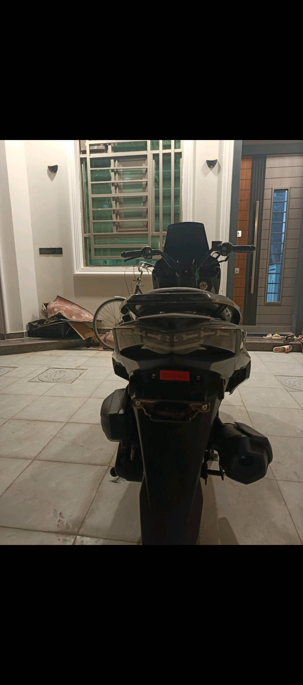 السلام عليكم ورحمة الله وبركاته

🛵 دراجة سكنس للبيع
📍 النوع: صيني - درجة أولى من شركة SAW
📅 الموديل: 2024

🔧 المواصفات:

المحرك ما مفتوح (عَ الفحص ✅)

الدراجة كاملة ومكملة

الكهربائيات كلها شغالة 100% ⚡

تايرات جدد 🚀


💰 السعر: 950ألف فقط
📍 المكان: النجف – المناذرة

📞 للاتصال: ***********
أو تقدر تراسلني على واتساب

📌 كلشي مكتوب بالمنشور، اقرأ قبل لا تخابر حتى نرتاح كلنا 😉
