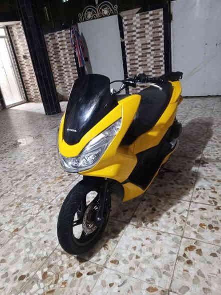 دراجه pcx جيل ثاني للبيع مكينته تخبل و ناعمه و شرط نكره بس بيه كاز كيت اتوقع لن كامت ترجع مي عل دبه رايده ب مليون مكاني واسط كوت للاستفسار ***********
