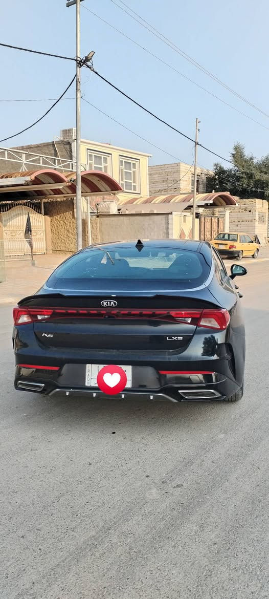 السلام عليكم  كي فايف K5 موديل 21رقم قادسيه جديده مواصفات فول   بصمه  تشغيل عن بعد دخول ذكي اشاير ترحيب فول رادار فول   شاشه جبيره لمس وبيها مواصفات هوايه معروفه. مراوس بيع  مكاني الديوانيه مركز المدينه  السعر 135  وبيها مجال حادث جاملغ وبنيد بدون دواخل  ***********
