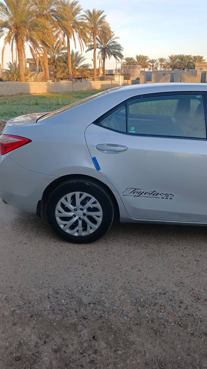 البيع كورله موديل 2017 أمريكي
حدثها جملغ وبنيد بدون دوخل 
وخشم جملغ صفحه ثانيه براسه هنا صارت عندي 
رقم شمالي 
ماشيه 120
 معروفه كورله موصفتها 
تبريد تدفئ شغال 
سياره نضيفه خير من الله مال بيت 
سعرها 130وبيها مجال 
اتصال ***********
