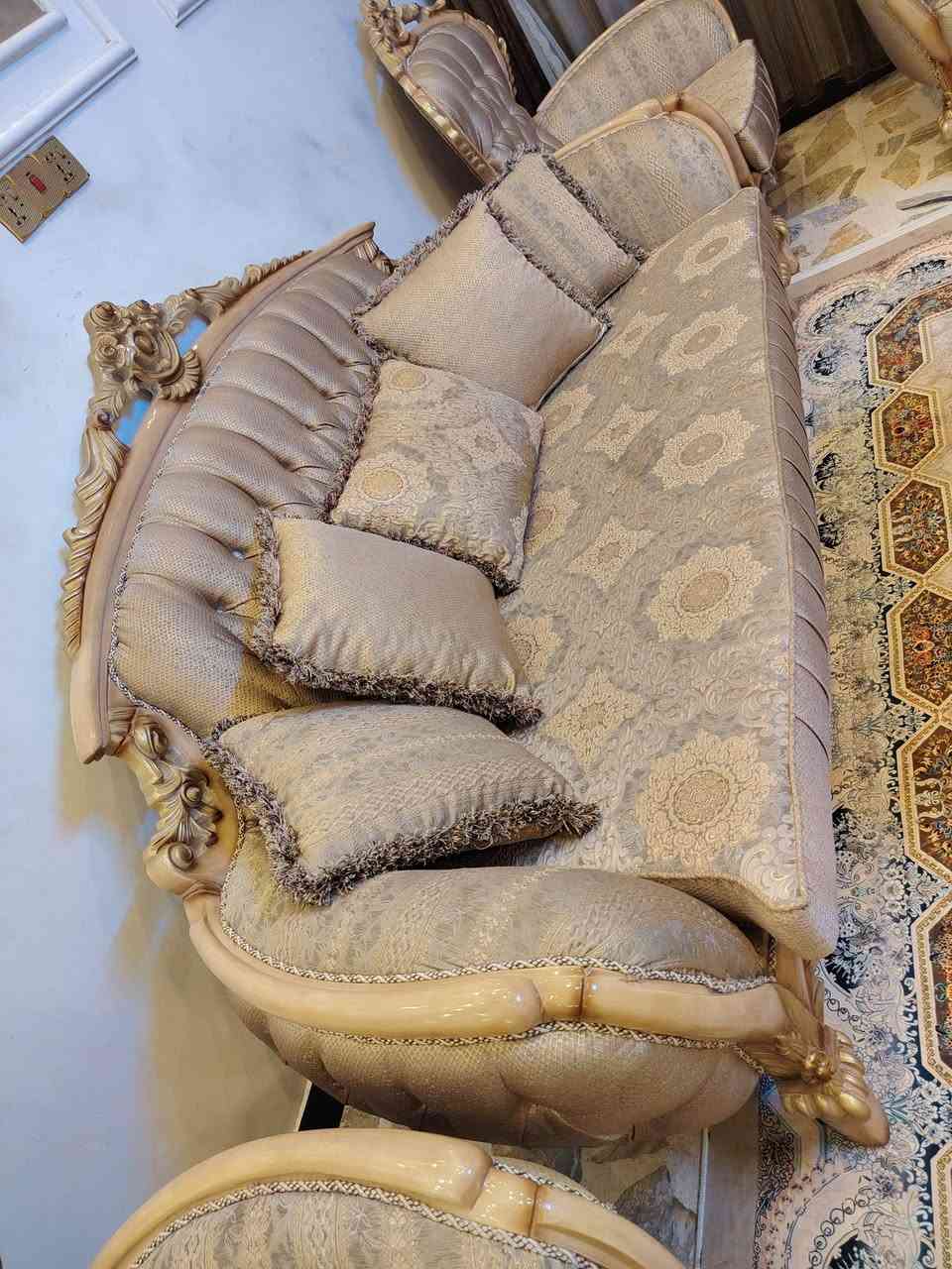 تخم زان ملكي تركي اخو الجديد  موديل ايطالي الحديث صبغ حراري 10 مقاعد مع طبله زان وسطيه مع طبلات صغار عدد 2 العنوان مدينه الصدر للاستفسار خاص او الاتصال بالرقم ***********
