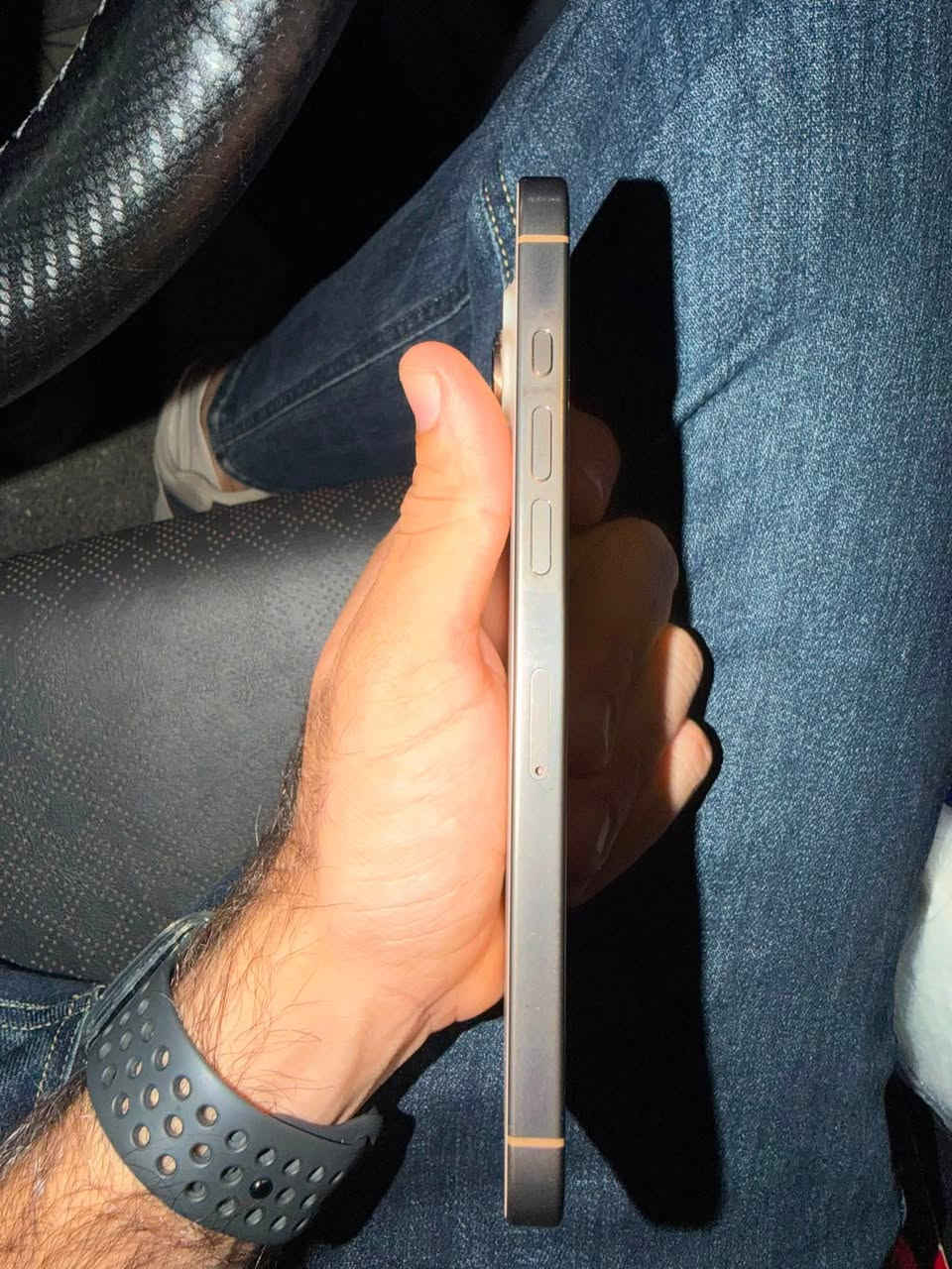 ايفون 16 برو ماكس 256 شرق اوسط مكفول
نظافة 100‎%‎ ولا شخط 
تلفون ما مفتوح ولا مبدل بي اي قطعة وتر بروف 
بطارية 92 مشحون 465 مرة 
مكاني بغداد المنصور 
***********
