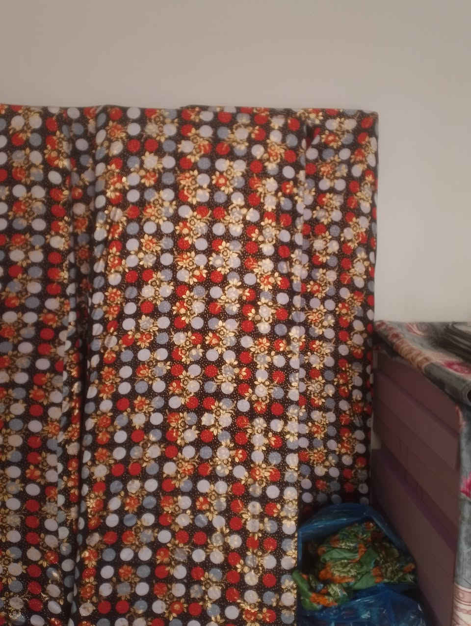 السلام عليكم ،، تم أفتتاح مفروشات الزوبعي لبيع جميع المفروشات وبأسعار مناسبة جداً  جمله ومفرد العنوان الجغيفي الثانيه نهاية الجسر ، يوجد توصيل داخل الفلوجة ،رقم موبايل ***********,, ***********
