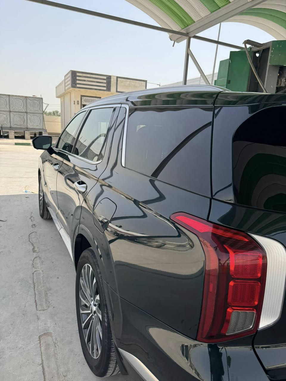 السلام عليكم للبيع بلاسايد  وارد امريكي  فول مواصفات اعلئ فئه كلكرافي موديل٢٠٢٣ لون زيتوني ماشيه٤٩ الف كيلو متر حادث بنيد فقط شواصي  كفاله عامه السياره مرقم بغداد بأسمي السياره
العنوان بابل سدة الهنديه 
***********
