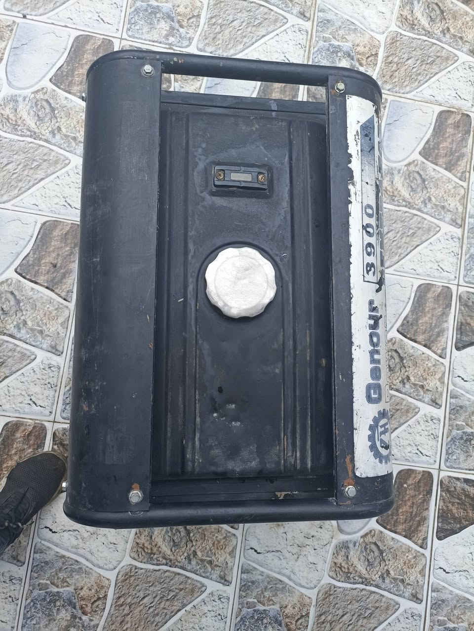 سلام عليكم مولد جديد  ماداخل تصليح مستخدم اقل الشهرين 175 العنوان حي العسكري ***********
