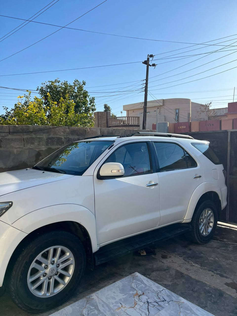 السلام عليكم فورجنال البيع موديل ١٣ كير ومحرك شراط
حساسات مري شفط 
سياره نضيفه حييل 
السياره بسمي هزه جديده 
السعر 210وبيه مجال 
مكان السيارات الشرقاط 
رقم الهاتف***********زين
اسياه***********
سونار داخل المنشور
