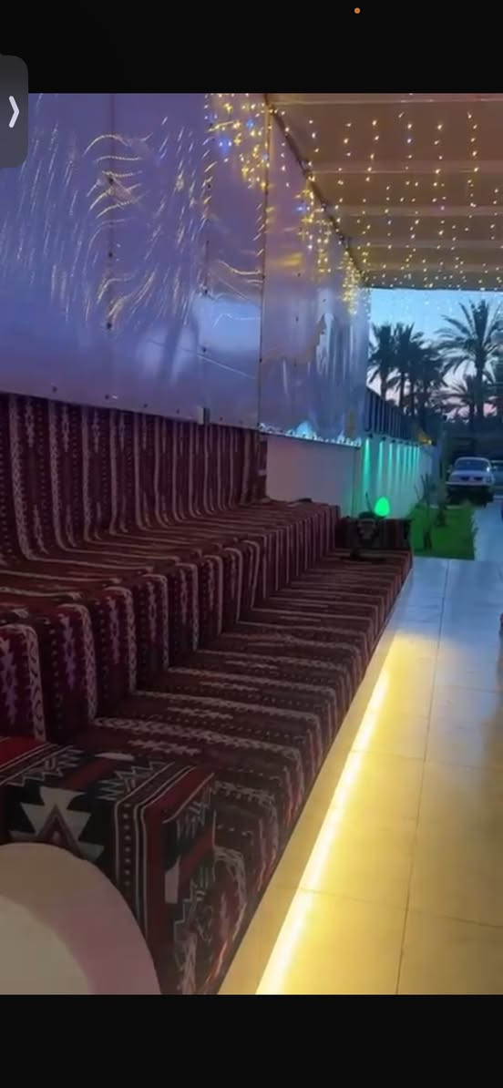 مزرعة في المدائن للاستثمار والترفية🌹
بمساحة 800 متر ✏️ 
تحتوي على بيت بناء حديث 🏠 
مسابح عدد 2 🏊‍♂️ 
حدائق كبيرة 
ابراج لطيور الزينة
كرڤان للحارس
مولد كهرباء ⚡️ 
طابو صرف
باسم شخص واحد ☝🏻 
السعر جدا جدا مناسب 
300 مليون دينار عراقي 💵
للتواصل والاستفسار:
***********
