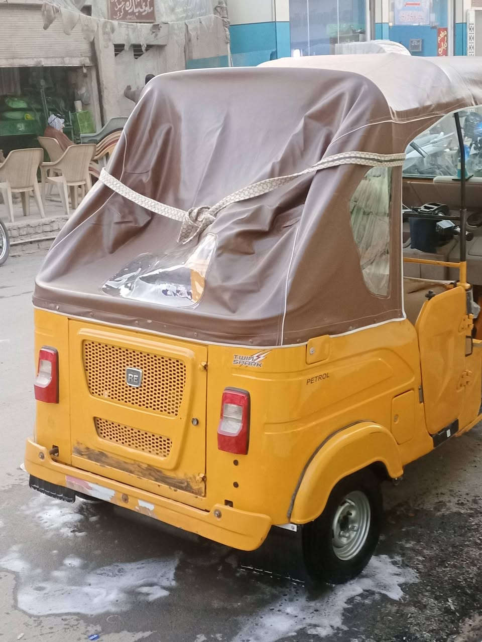 سلام عليكم تكتك البيع موديل 21شهر 11رقم ذي قار كفاله عامه مكينه وكشر مكان ناصريه  سكر خاص ما جاوب ***********
