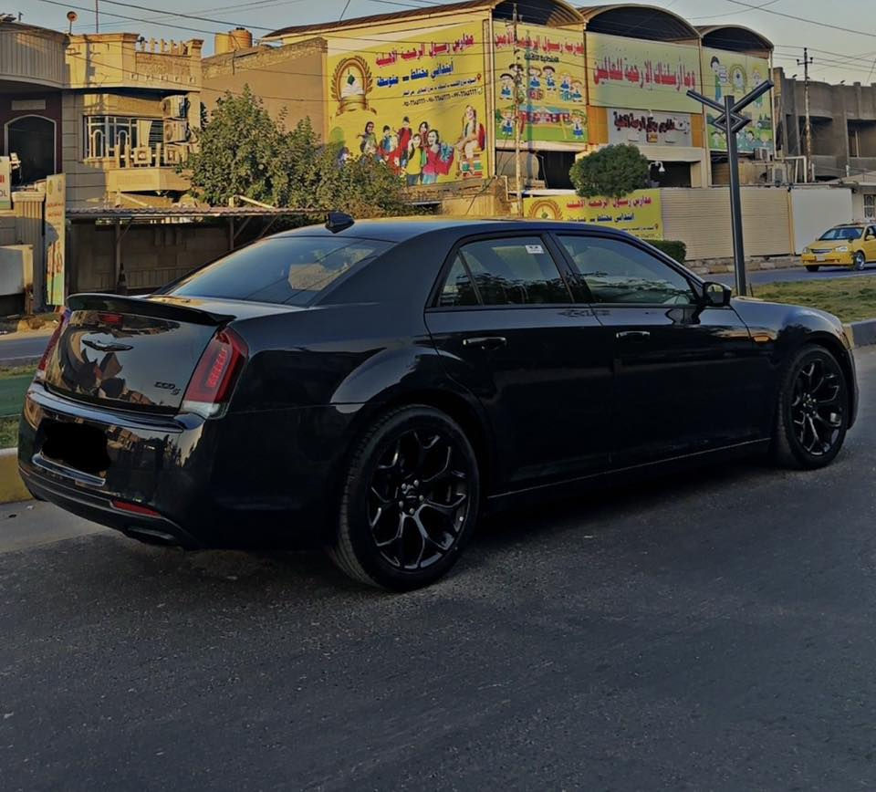 اوباما 2019 S ماشيه 91 الف وراد كندي بيها كلير كندا قطعتين فقط بدون اي حادث ولا ايرباك مواصفات الـS معروفه رقم بغداد الجديد بأسمي مكان السياره بغداد  
***********
