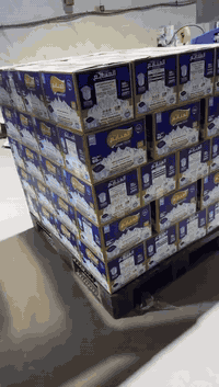 ماء خيرات المنابع  وبسعر مناسب وعالفحص بغداد فقط  ٠٧٧٠٣٣٤٧٢٣٦