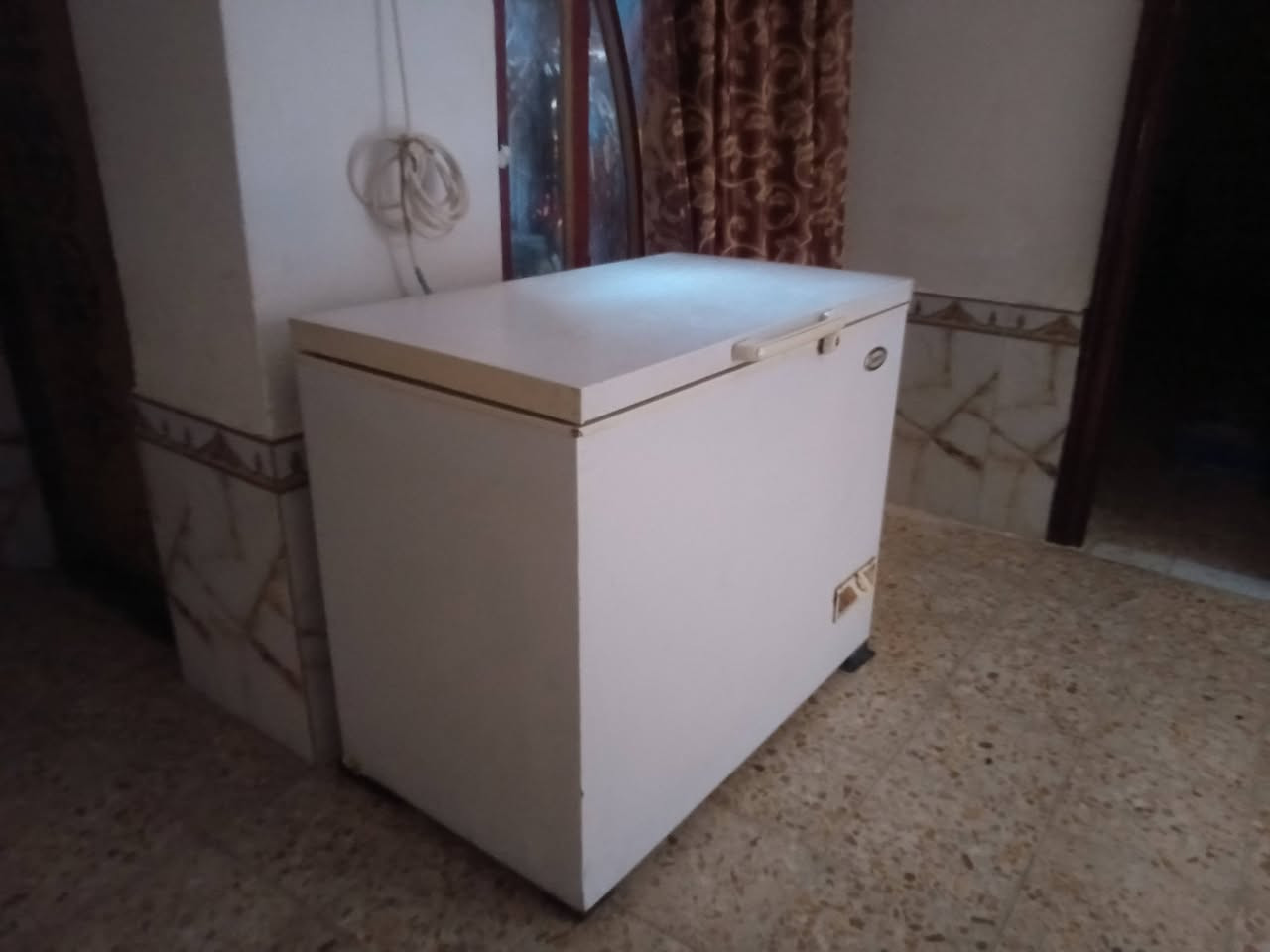 مجمده للبيع شرط شغل وشرط جمد وجديده كلش للبيع مكاني ناصريه مركز شراي يتصل او يجي واتساب ***********
