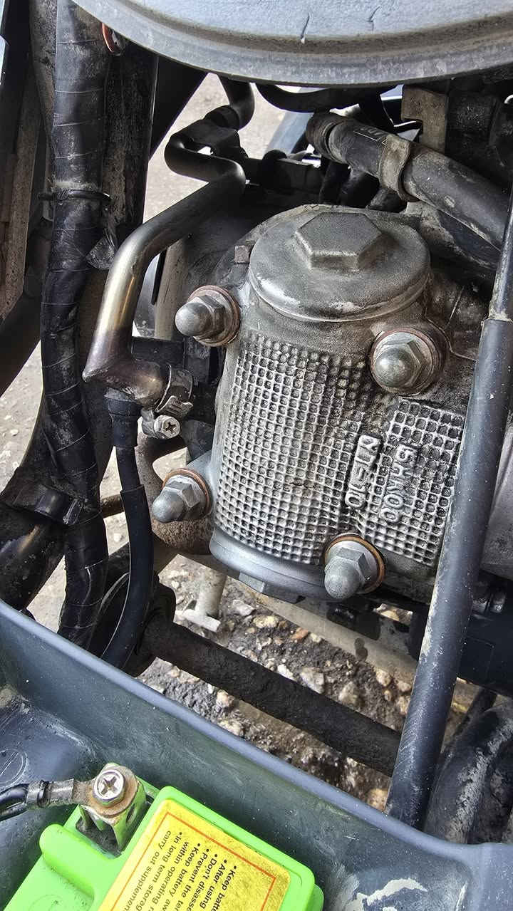 سلام عليكم
ماكس منغولي نظيفة حيل مكينة ما مفتوحة بلاد كلشي بيها بلاد بلاد ختم واحد وية المكينة 2006 كاملة من كلشي (نقصها واير عداد فقط فقط) رايدها 775 الف وبيها مجال كلش بسيط مكاني كربلاء رقمي ***********--*********** موجود فيس واتساب
