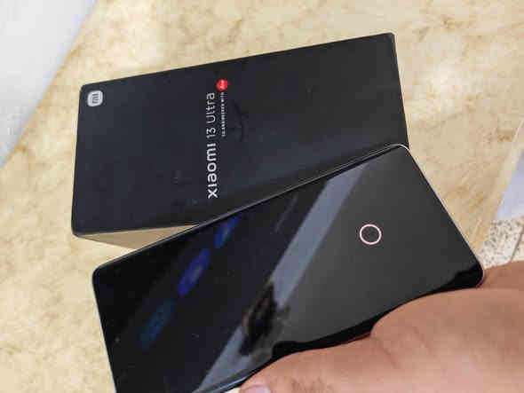 شاومي13الترا
ذاكره512
نسخه عالميه مواصفات تخبل بي 
شاحنته90واط بربع ساعه يفول شحن 
كارتونته كامله ويا3حافضات
للبيع او للمراوس
سعره625
مكاني ديالى الخالص 
***********
***********
