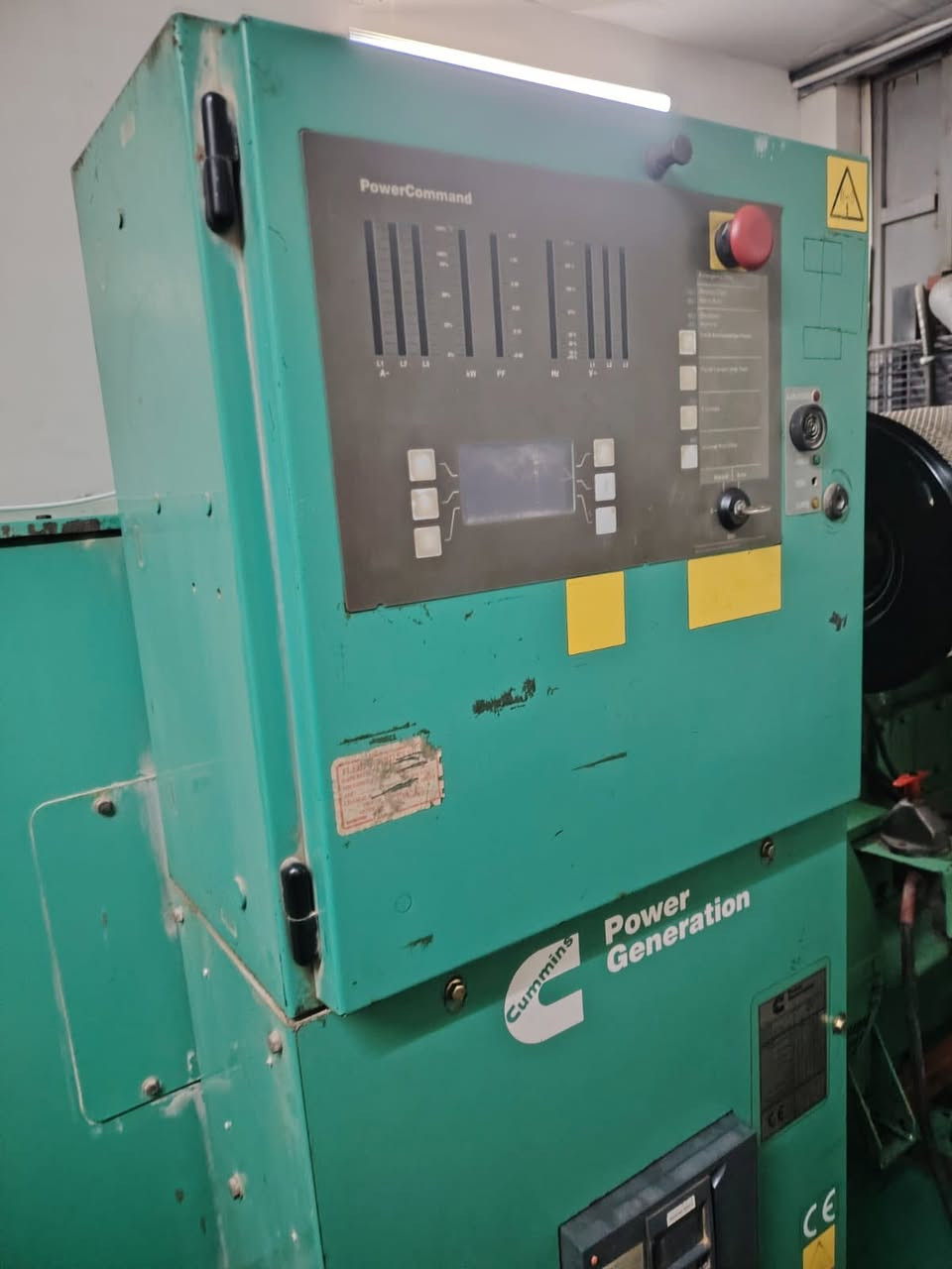 س ع كمنز للبيع كيواس 15 550 كيفي شرط حمل سعر مناسب ***********
