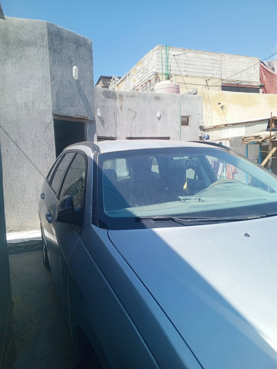 سيار امريكي باسفكة دورنكو مديدل 2008 سيار ما بيها لا ضربة ولا صبغ مكفولة سيار من صبغ والضربة مكينة 6سلندر مكينة 4الف رقم شمالي سنوية جديدة سيارة طافية عطلها بل ضفيرة يعني عطل كهرباءي فقط سيار سعرها 45وبيها مجال رقم ***********
