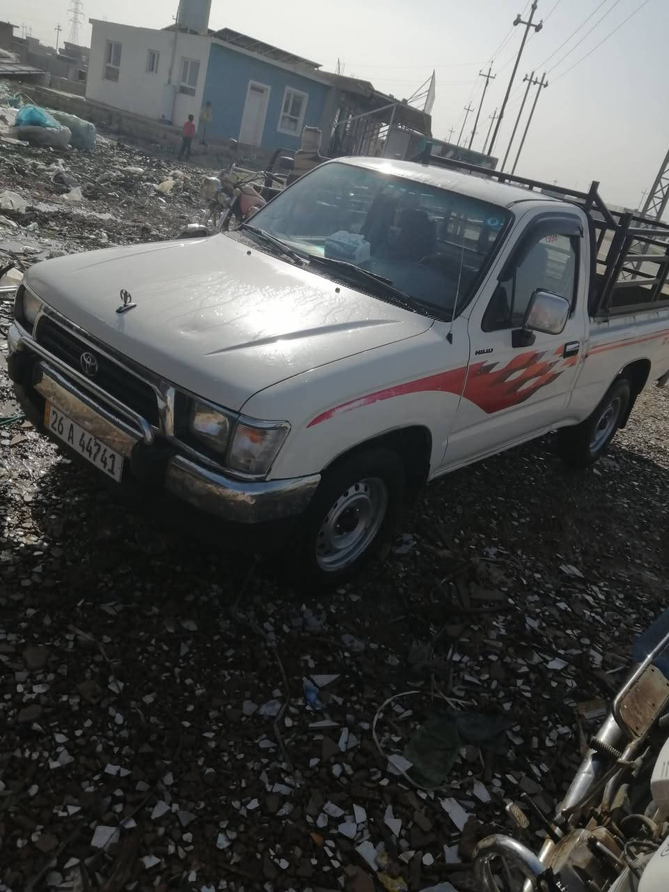 سلام عليكم سياره البيع ٩٨ البيع حار بارد صبق مابيه شرط بيها بارد بس  محرك شرط لا صرف لا بخار بس مفتوح الباقي شرط *********** العنوان الحويجه كركوك  بيع مستعجل
