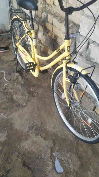 السلام عليكم بايسكل للبيع 150 رايده مكان طفيل اسهلان محافظه بابل التواصل الرقم***********
