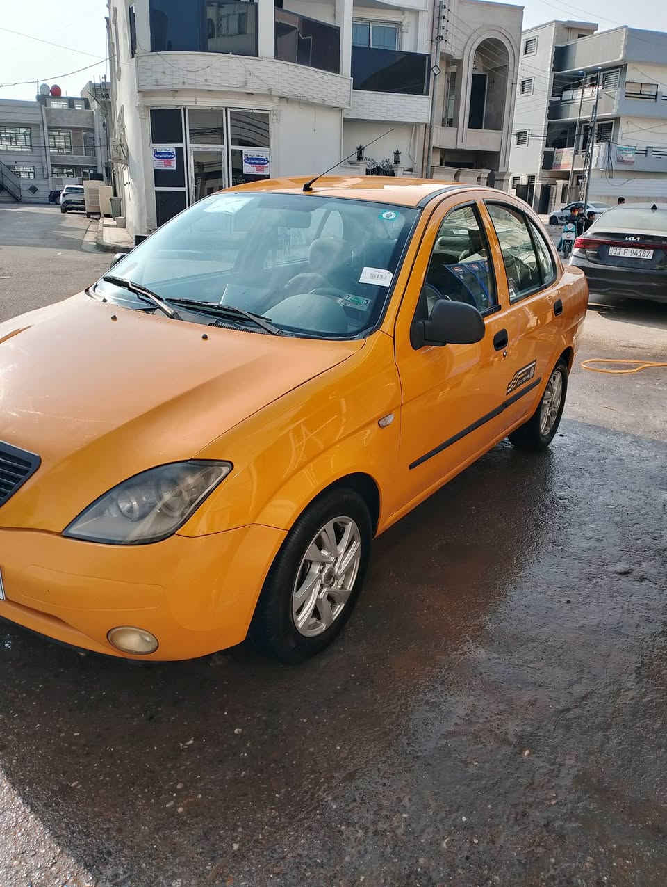 السلام عليكم للبيع طيبة موديل 2018
سيارة جديده جداً بأسمي سنويه لل 29 هزه جديده 
هئيه مصفره سنه كامله محرك وگير خير من الله 
تبريد ثلج حماوه متجاوز الربع تخم تاير جديد وسبير جديد دواخله نظيفه كهربائيات كله بلادي قطرة صبغ مابيها بلاديه 
ويل كب بلادي شاشه اندرويد راقيه 
باتري جديد داينمو جديد قوايش جدد 
مسجله في برنامج التكسي الوطني 
مكان السيارة في الدوره 
سعر السياره 57 ورقه وبي مجال بيع فقط
تلفون ***********
