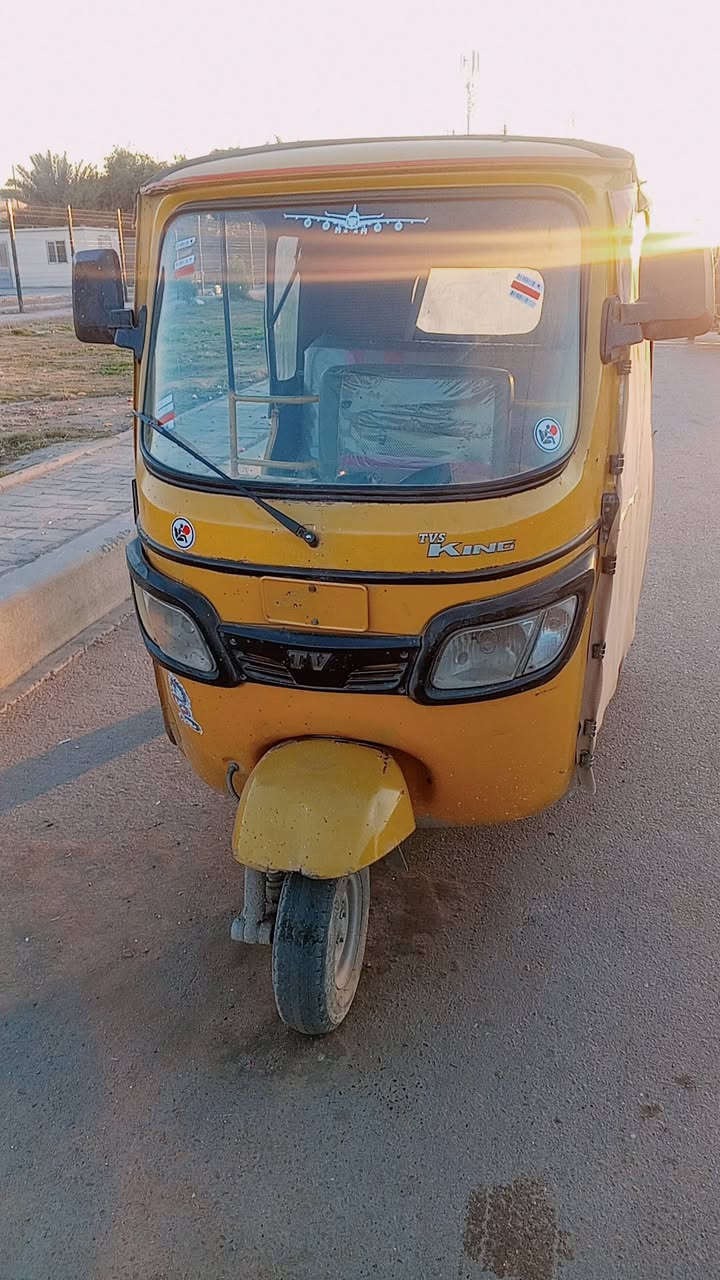 السلام عليكم تكتك تي في اس للبيع اوراق كامله تكتك بيه اكسل نمره ثانيه ماتجي بيه اخياسات قليله مكاني بغداد مدينه الصدر*********** تكتك اني ما مهتم بيه لأن ما اشتغل بيه
