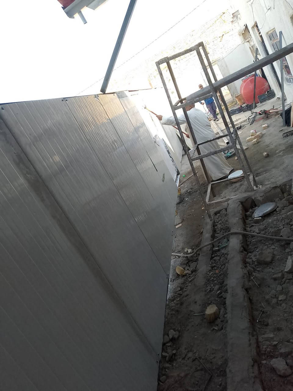 عمل كافه الحداده سقايف الكيسبان وسندويج بنل وابواب وشبابيك وبنسب الاسعار
 

 
***********
***********واتساب
