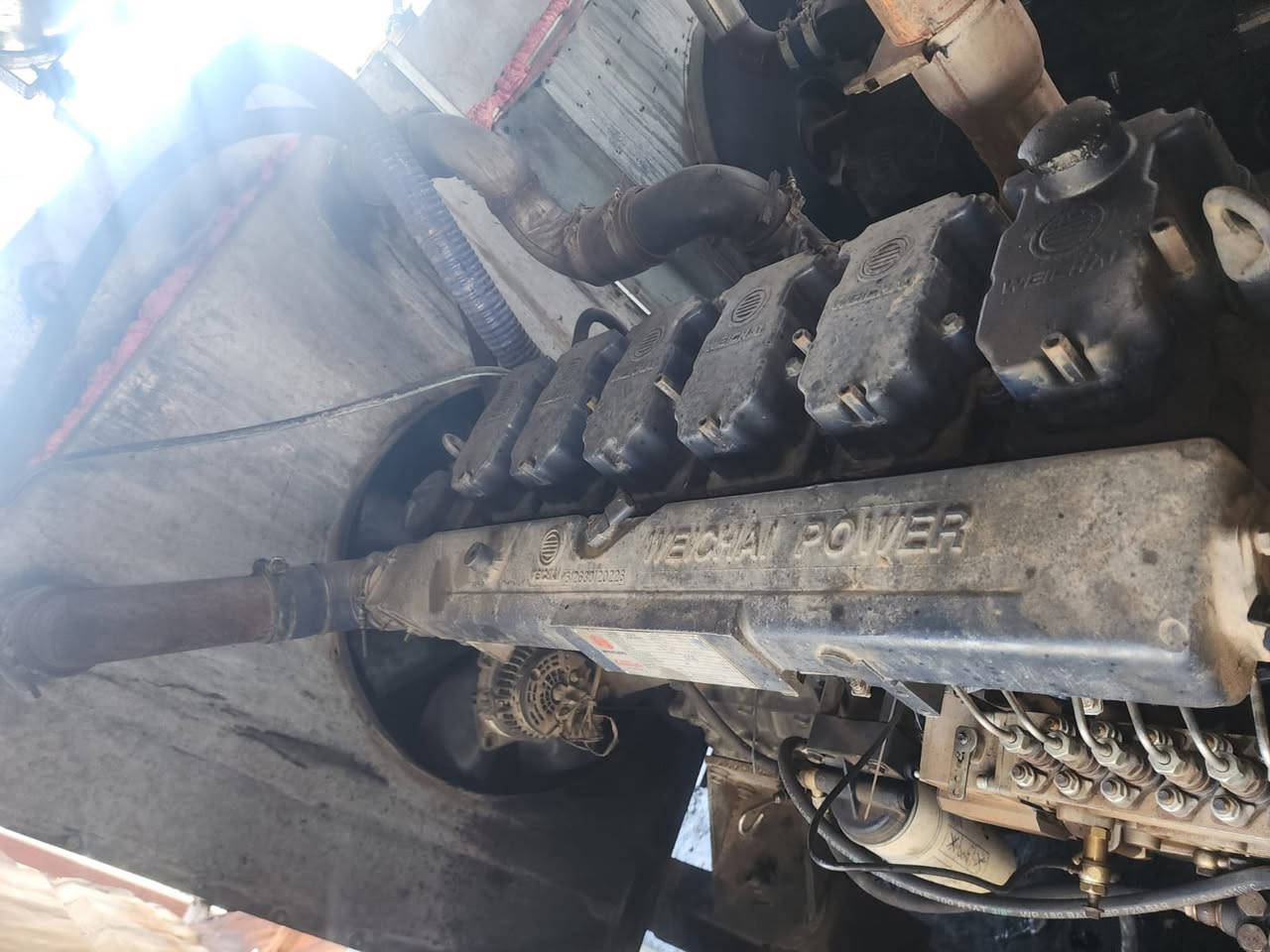 سلام عليكم مولدة للبيع اشتاير 24ولف توليد 250كيفياانجه مكينه شغاله على الحمل بيها بخار  راديتر نضيف  شاصي عالي كهرباىئه برودكشن رايده 50 بيه مجال ***********
