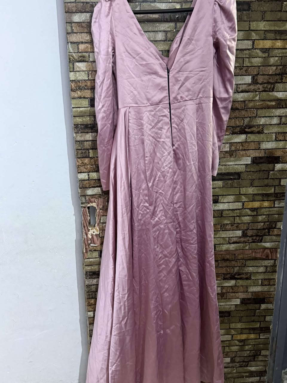 السلام عليكم
قياس 42
ملبوس مرتين
واضح كدامك تفاصيل اريدة ب15
وتوصيل لكل محافظات


**إذا كنت صاحب هذا الإعلان وتريد حذفه لأي سبب، رجاءا أرسل رسالة إلى الدعم الفني**