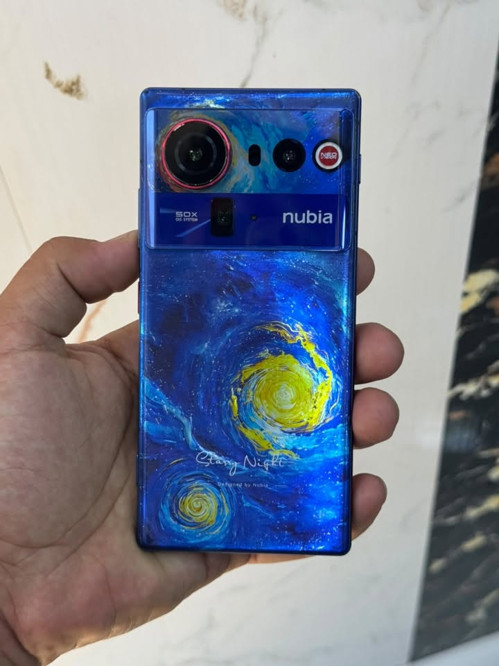 سلام عليكم
nubia Z80 Ultra
512/16
مكفول نظافه 98 ‎%‎
بي طخات بل شاصي  بسيطه موضحه بل صور 
فقط عدسه كامره مبدله 
كامل ملحقات 
السعر 750 قفل قفل 

بابل قضاء الكفل 
***********
متوفر توصيل جميع محافظات العراق 🇮🇶
