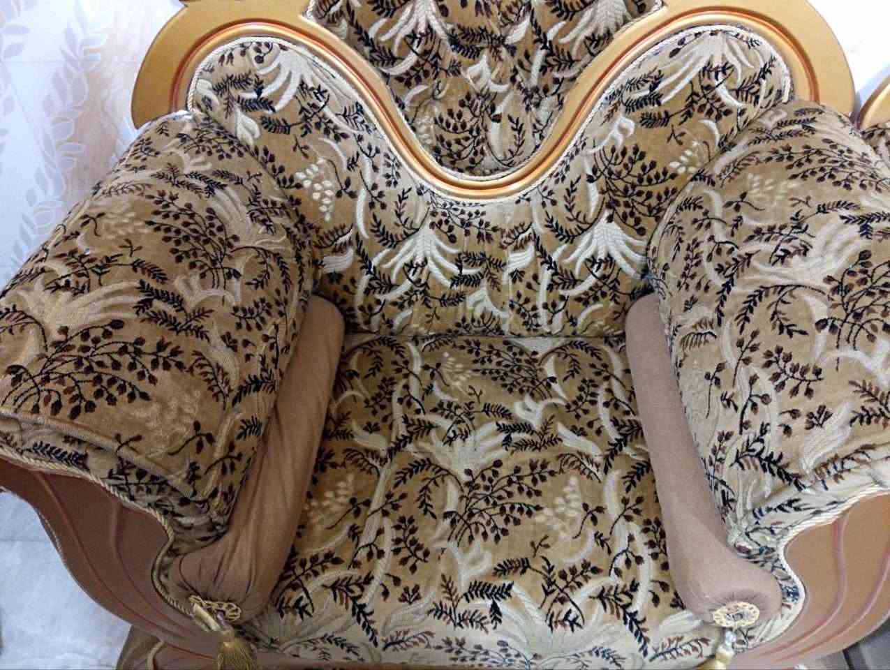 تخم نجاره سعره 400 وبي مجال التواصل و الاستفسار على هذا الرقم ***********
