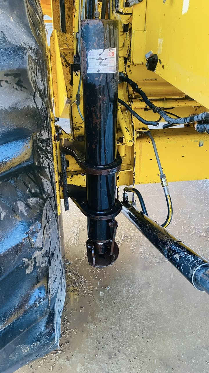 حاصده  موديل 2006 خمس بلم هايدرو طبله حجم 15 للبيع  مال جناي تبريد جكات خير من الله المكان  صلاح الدين (***********)
