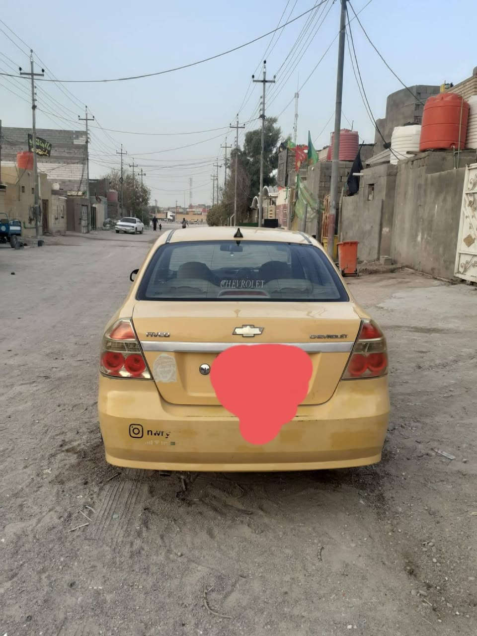 سلام عليكم افيو تكسي رقم بغداد انكليزي باسمي سنويه لل29 كير عادي السياره جاهزه مابيه اي نقص تبريد شغال كير ومكينه السعر 42 
***********
